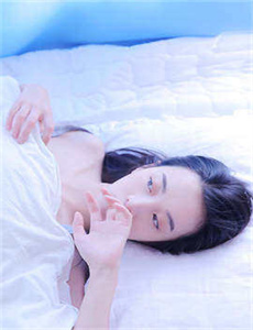 情谜睡美人